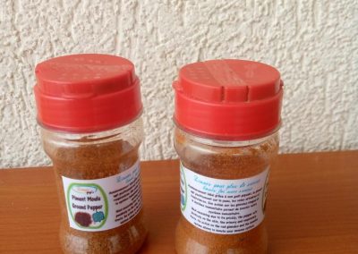 9-2 Piment moulu 50g complet