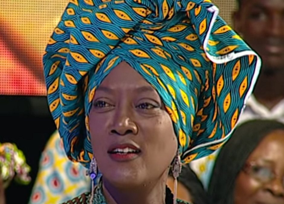 Khadja Nin : la voix musicale qui transforme la mort en vie