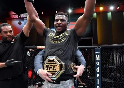 Francis proclamation victoire